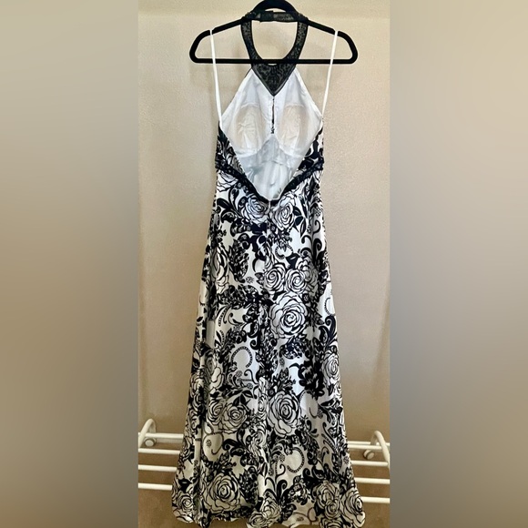 Formal Black and White Dress by Betsy & Adam - Picture 2 of 16